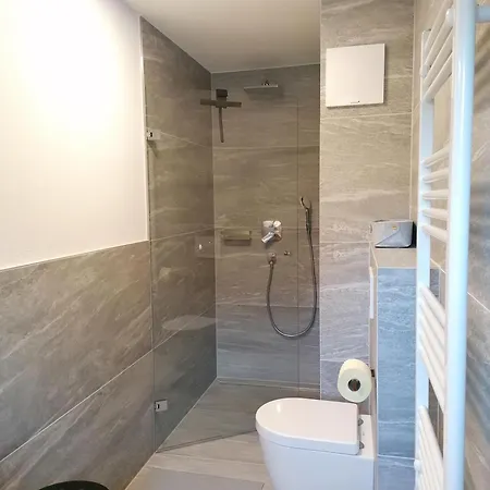 Sepp Apartment *